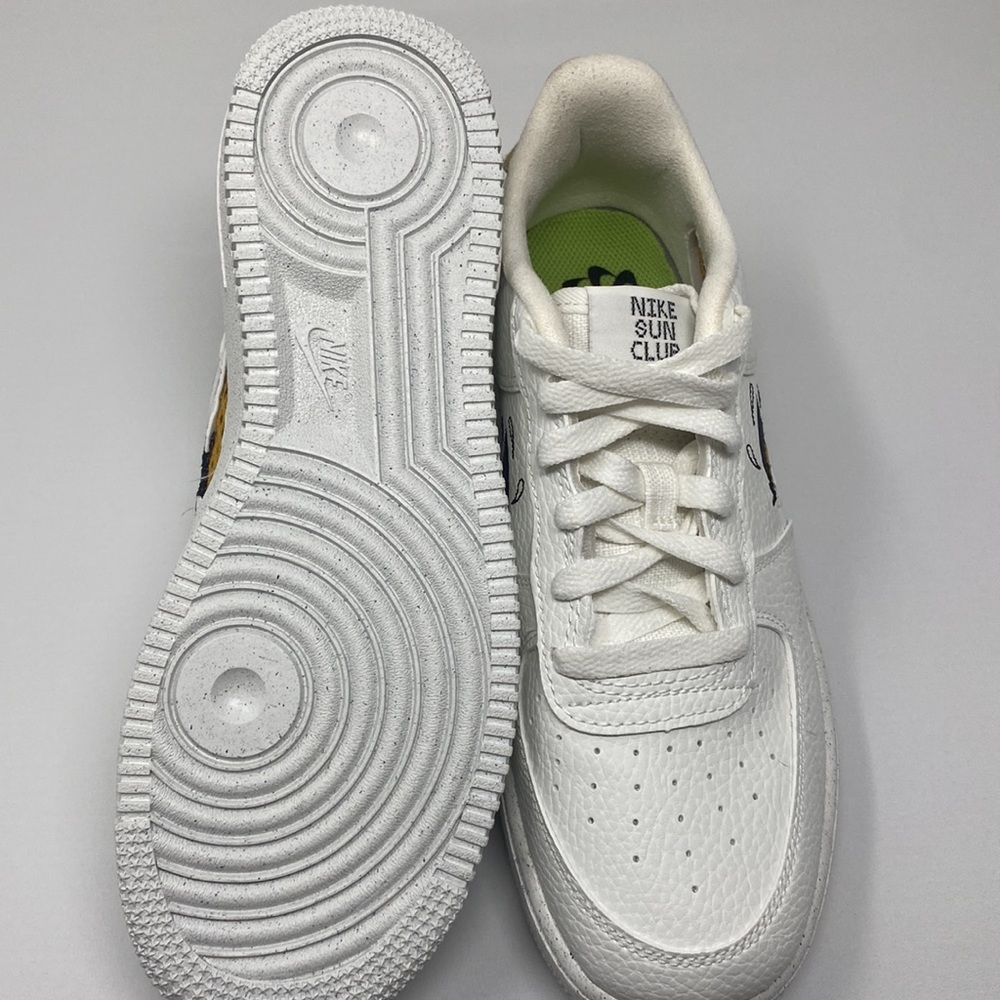 NIKE Air Force 1 LV8 Sun Club Casual Shoes - Picture 14 of 15